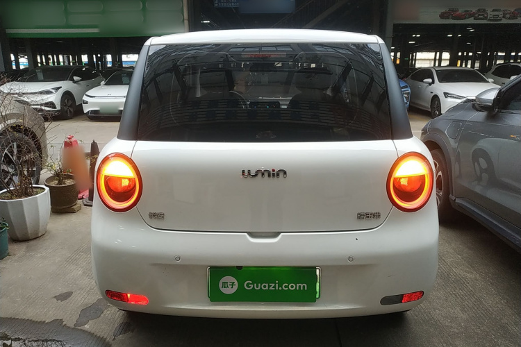 长安启源 长安Lumin 2022款 155km 清甜款车身外观6