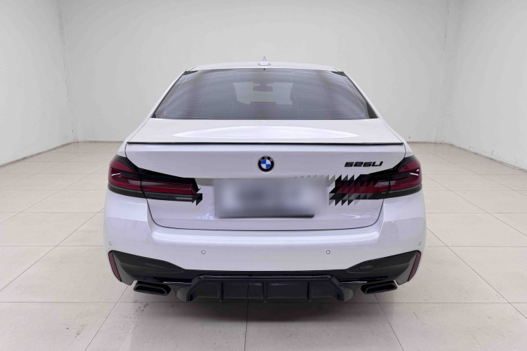 宝马5系 2022款 改款二 525Li M运动套装车身外观6006