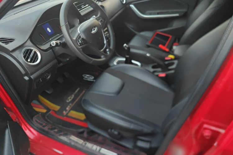 奇瑞 瑞虎3X 2018款 1.5L 手动精英版局部细节19