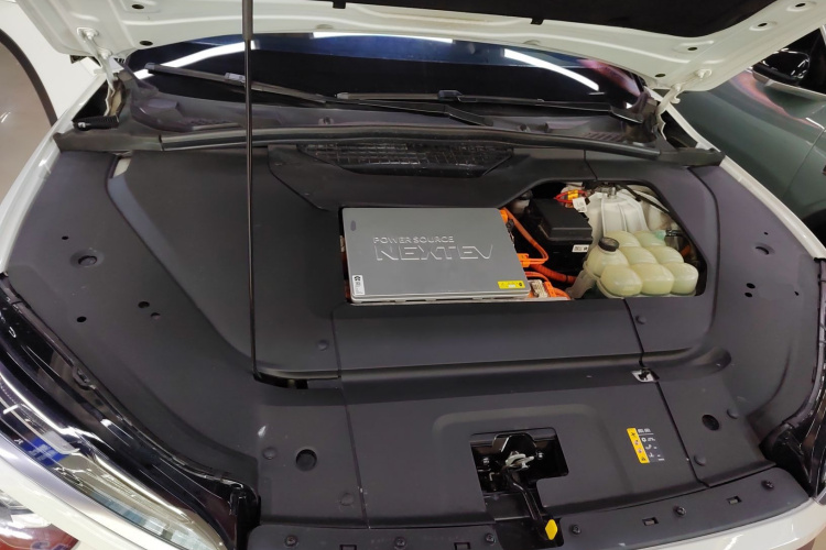 蔚来ES6 2020款 455KM 运动版机舱底盘24