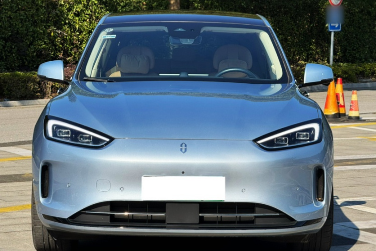 鸿蒙智行 问界M5 2022款 纯电后驱标准版车身外观6004