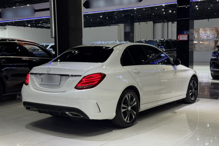 奔驰C级 2017款 C 200 运动版车身外观6002