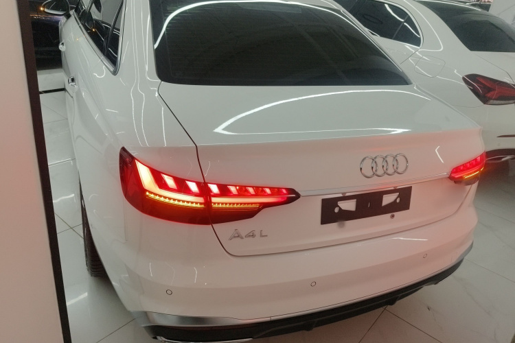 奥迪A4L 2020款 40 TFSI 豪华动感型车身外观6004