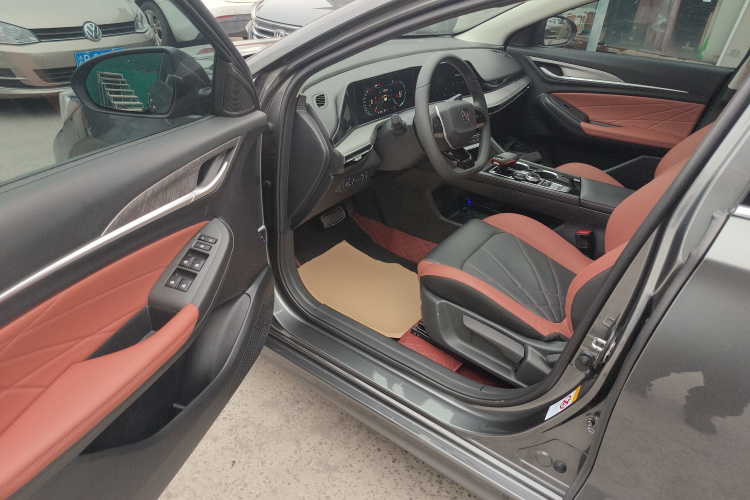 长安 逸动 2024款 PLUS 蓝鲸NE 1.4T GDI DCT高能版中控内饰7003