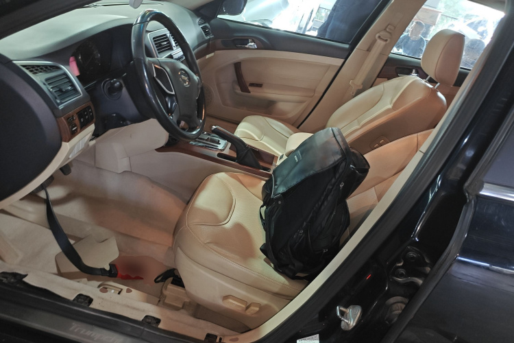 广汽传祺 传祺GA5 2013款 1.8T 自动尊贵版中控内饰19