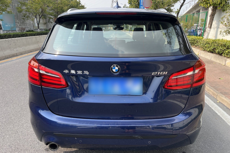宝马2系旅行车 2018款 218i 尊享型运动套装车身外观6004