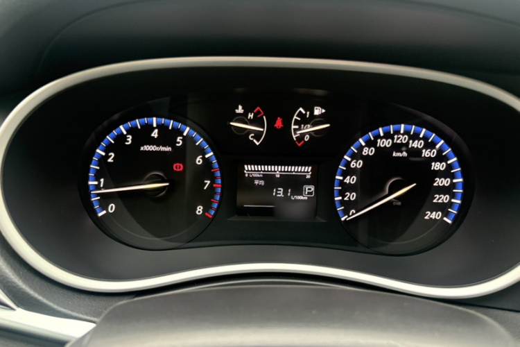 启辰T90 2017款 2.0L CVT智尚版局部细节14