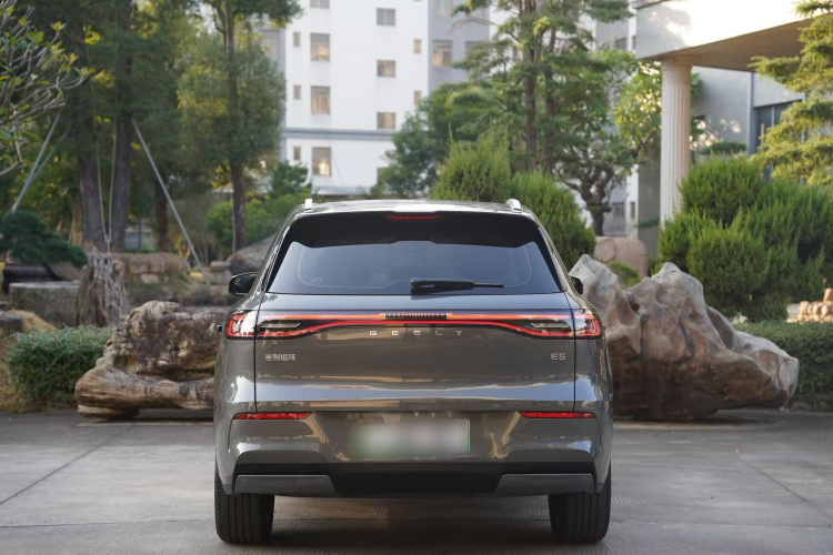 吉利银河 银河E5 2024款 530km 星舰版车身外观6004