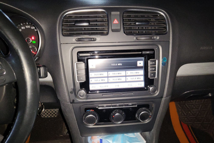 大众 高尔夫 2012款 1.4TSI 蓝驱版局部细节16