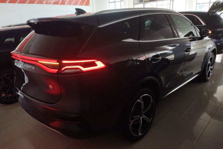 比亚迪 唐新能源 2021款 DM-i 112KM 尊贵型车身外观7