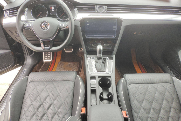 大众 迈腾GTE插电混动 2020款 GTE 豪华型中控内饰7003