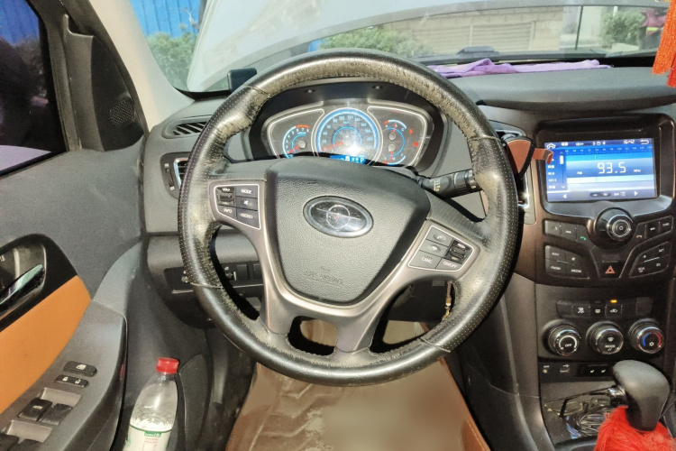 海马S7 2015款 改款 1.8T 自动纵骋型局部细节13