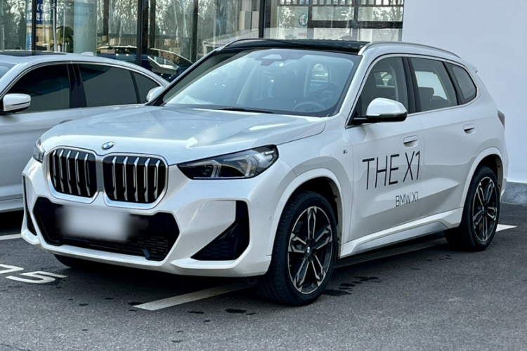 宝马X1 2023款 sDrive25Li M运动套装车身外观6002