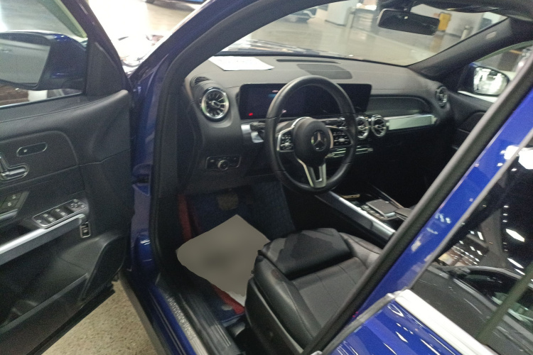 奔驰GLB 2020款 改款 GLB 200 时尚型中控内饰7003