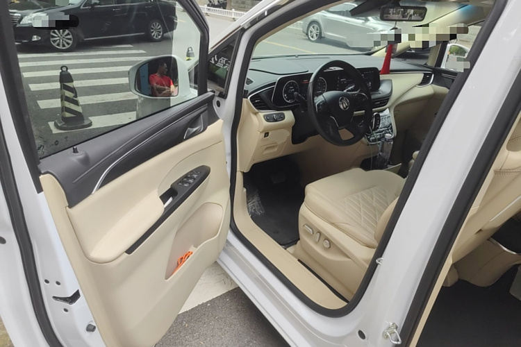 别克GL8 2022款 ES陆尊 653T 豪华型中控内饰7003