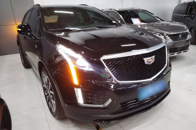 凯迪拉克XT5 2022款 2.0T 四驱豪华型（蜂鸟版）车身外观3