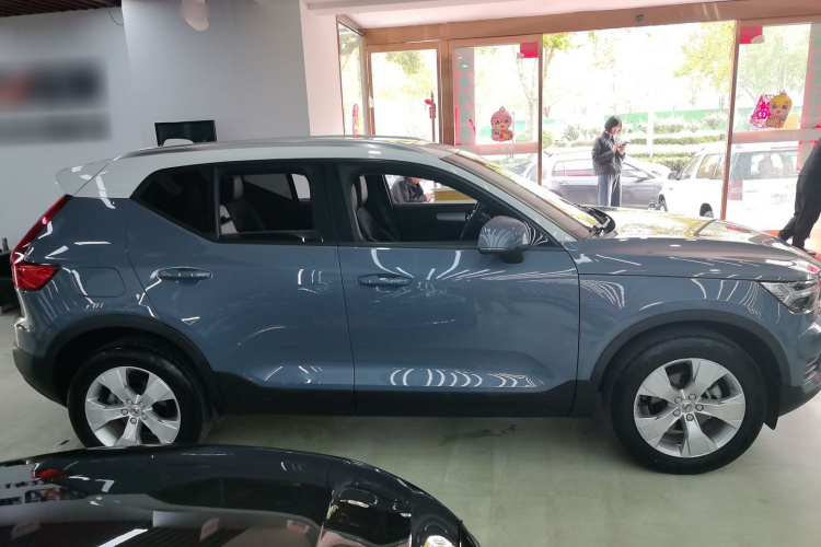 沃尔沃XC40 2020款 T3 智行时尚版车身外观6003