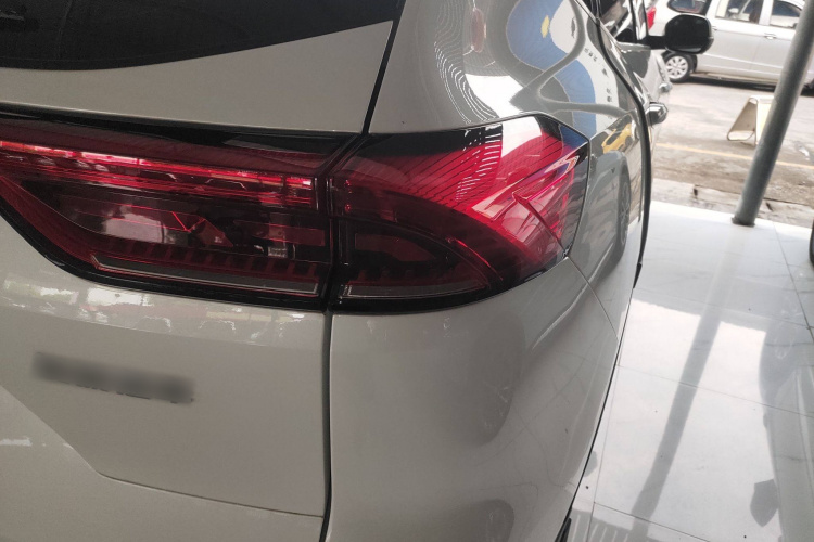 哈弗H6 2023款 国潮版 1.5T 自动都市版车身外观6006