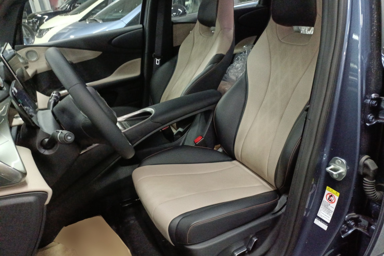 比亚迪 海豚 2025款 420km 自由版中控内饰19