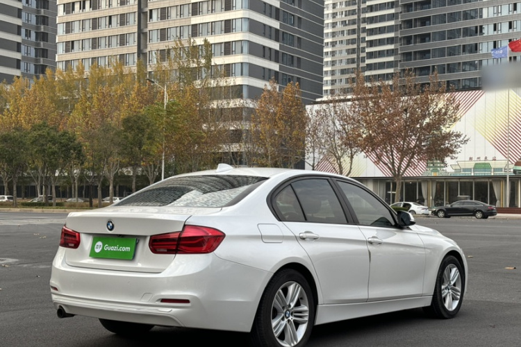 宝马3系 2017款 318i 时尚型车身外观6006