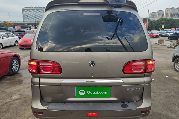 东风风行 菱智 2020款 M5L 1.6L 豪华型 7座车身外观6