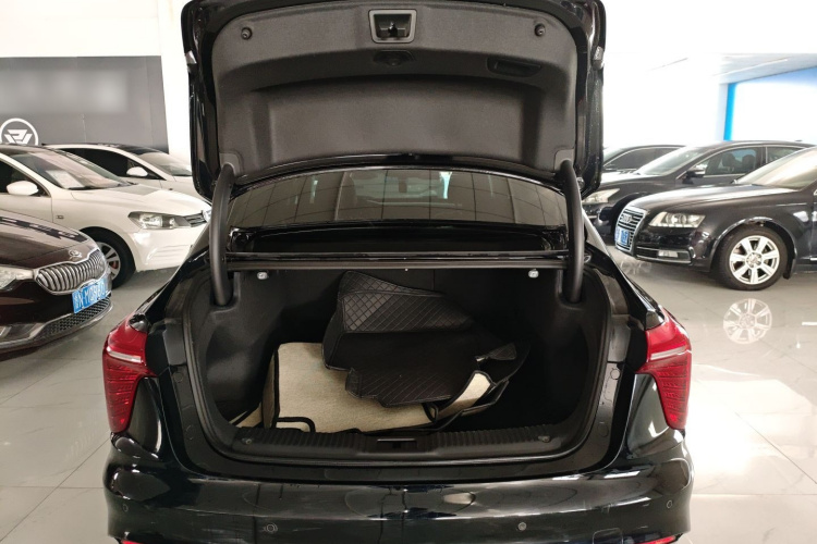 红旗H5 2025款 1.5T DCT旗韵版局部细节23