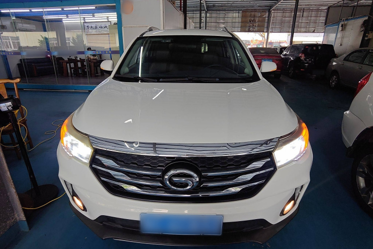 广汽传祺 传祺GS4 2016款 235T G-DCT豪华版车身外观6001