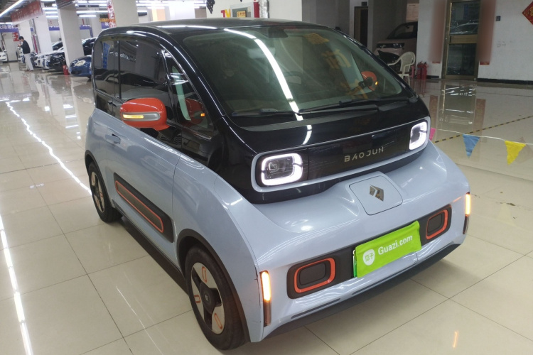 宝骏KiWi EV 2021款 艺术家 三元锂车身外观3