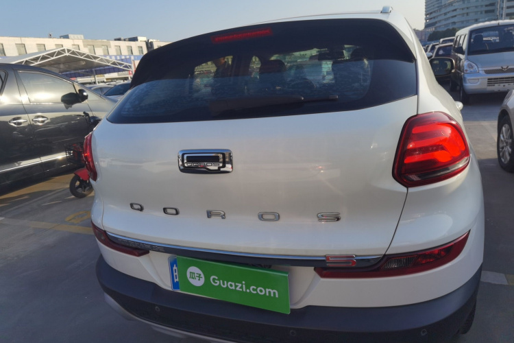 观致5 2018款 改款 1.6T 自动尊贵型车身外观6