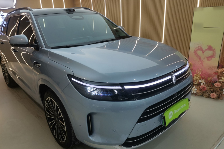 鸿蒙智行 问界M7 2024款 1.5T 智驾四驱Max版 5座车身外观3