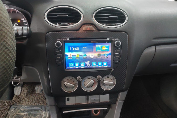 福特 福克斯 2013款 两厢经典 1.8L 手动百万纪念版局部细节16