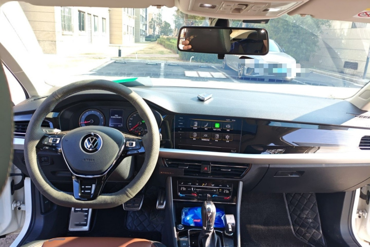 大众 朗逸 2021款 280TSI DSG豪华版中控内饰7002