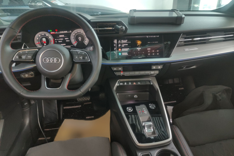 奥迪A3 2024款 Sportback 35 TFSI 豪华运动型中控内饰7002