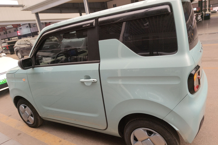 吉利银河 2024款 熊猫mini 200km 龙腾PRO版车身外观6003