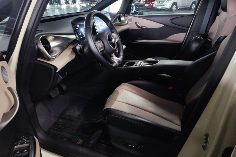 比亚迪 海豚 2023款 420km 自由版中控内饰19