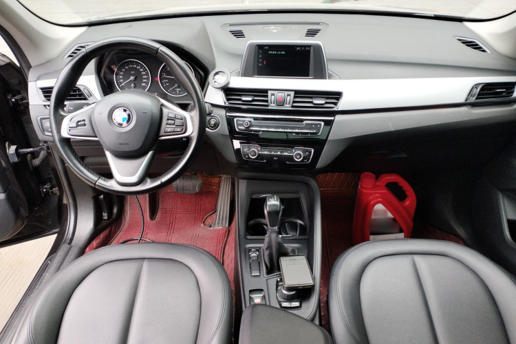 宝马X1 2018款 sDrive20Li 领先型中控内饰12