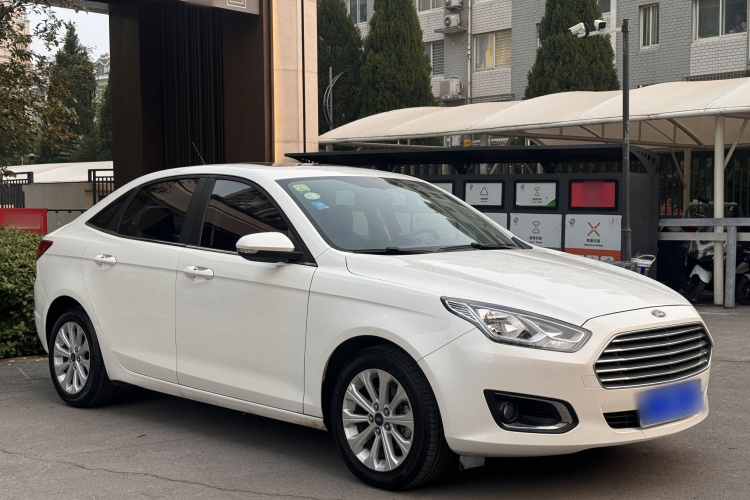 福特 福睿斯 2015款 1.5L 自动时尚型车身外观6003