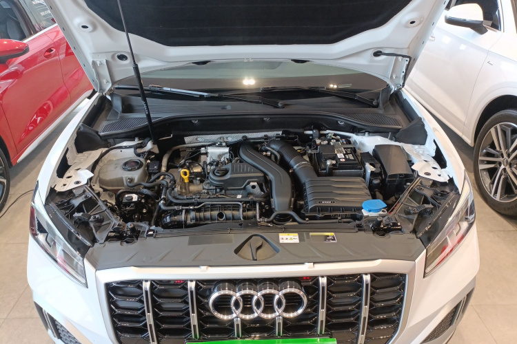 奥迪Q2L 2023款 35TFSI 时尚致雅型机舱底盘24