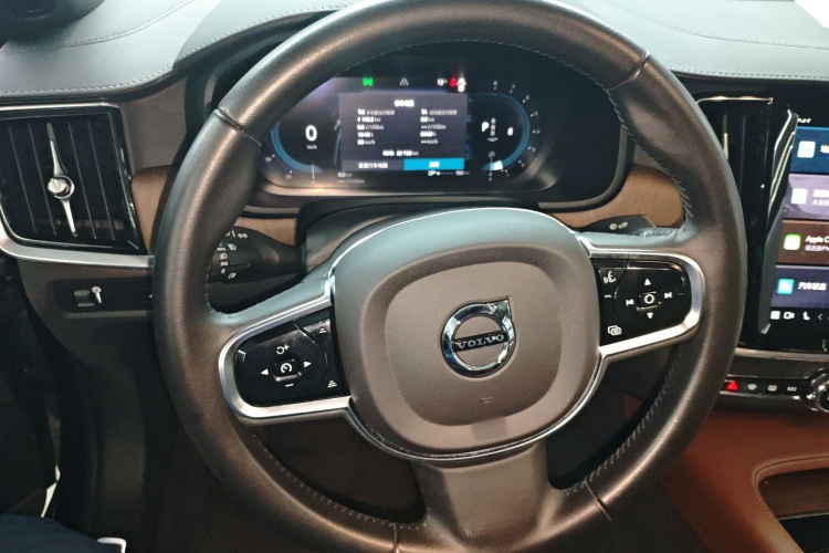 沃尔沃S90 2022款 B5 智远豪华版中控内饰13