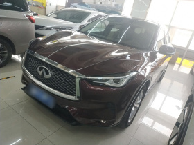 英菲尼迪QX50 2018款 2.0T 四驱菁英版