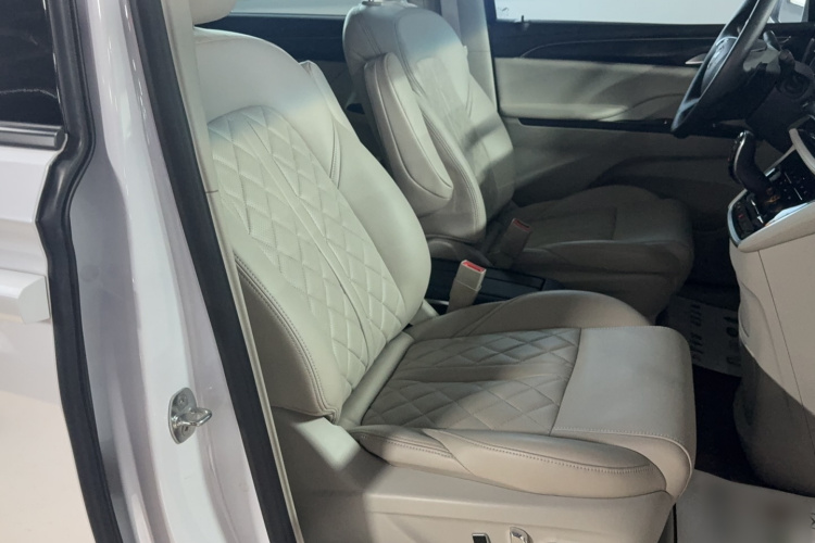 别克GL8 2023款 ES陆尊 舒适型局部细节41