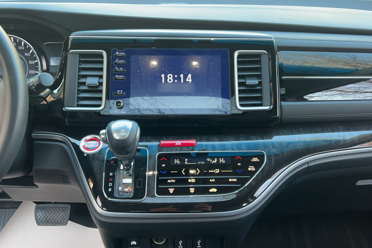 本田 艾力绅 2019款 2.0L 混动豪华版局部细节16