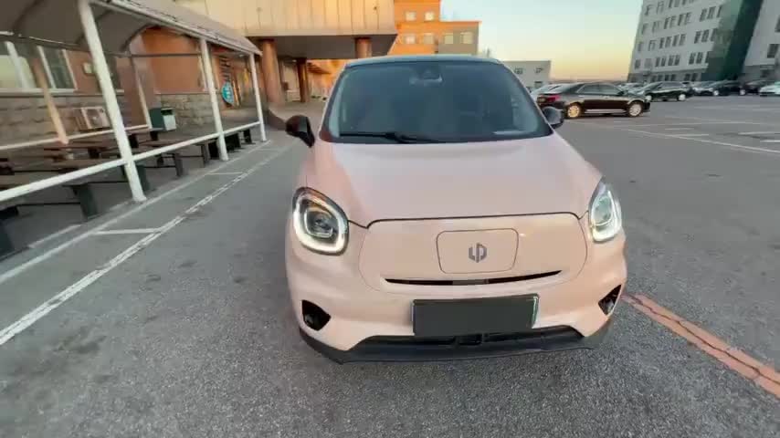 零跑汽车 零跑T03 2021款 400豪华版实拍1