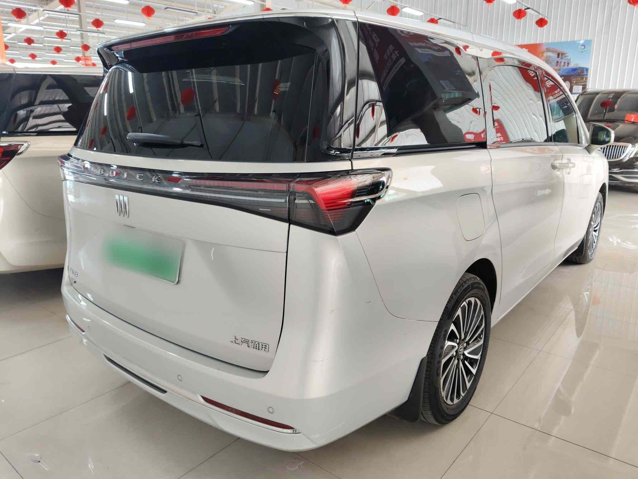 别克GL8新能源 2025款 陆尚 尊享版 7座(5)