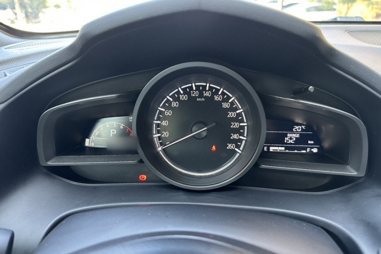 马自达CX-4 2021款 2.0L 自动两驱蓝天活力版中控内饰7013