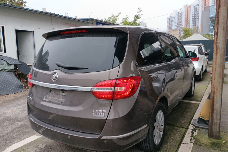 别克GL8 2017款 25S 舒适型 国V车身外观6005