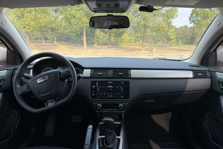 观致3 2016款 都市SUV 1.6T 自动致悦型车身外观6005