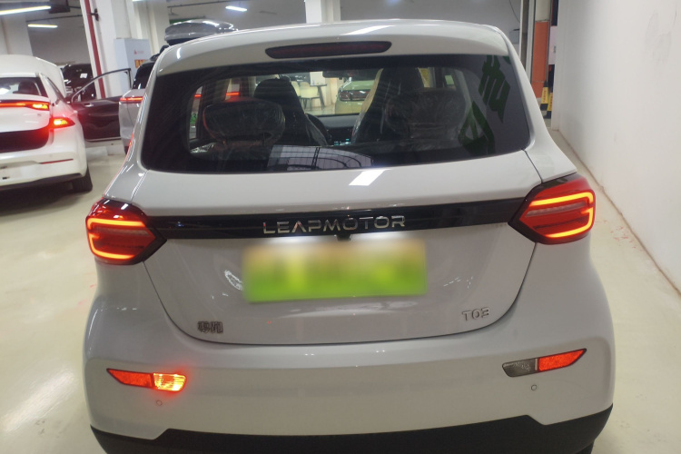 零跑汽车 零跑T03 2024款 200轻享版车身外观6004