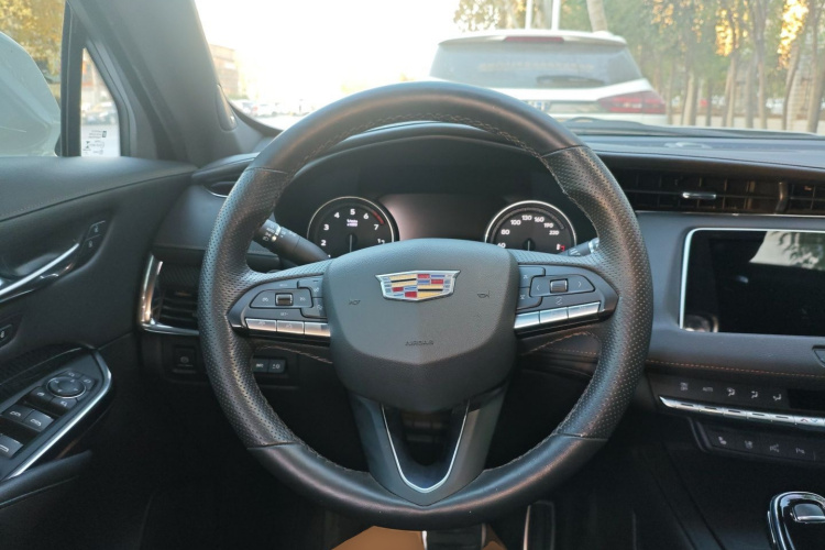 凯迪拉克XT4 2022款 28T 四驱铂金型局部细节13