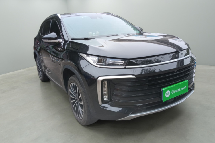 星途凌云 2021款 400T 四驱星尊版车身外观3